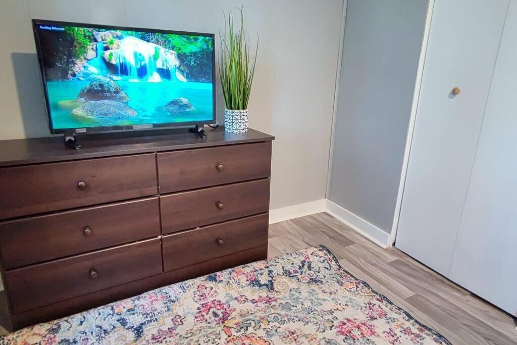 Perfect Combo Of Charm & Comfort- 2Bedroom Home Noblesville Eksteriør billede